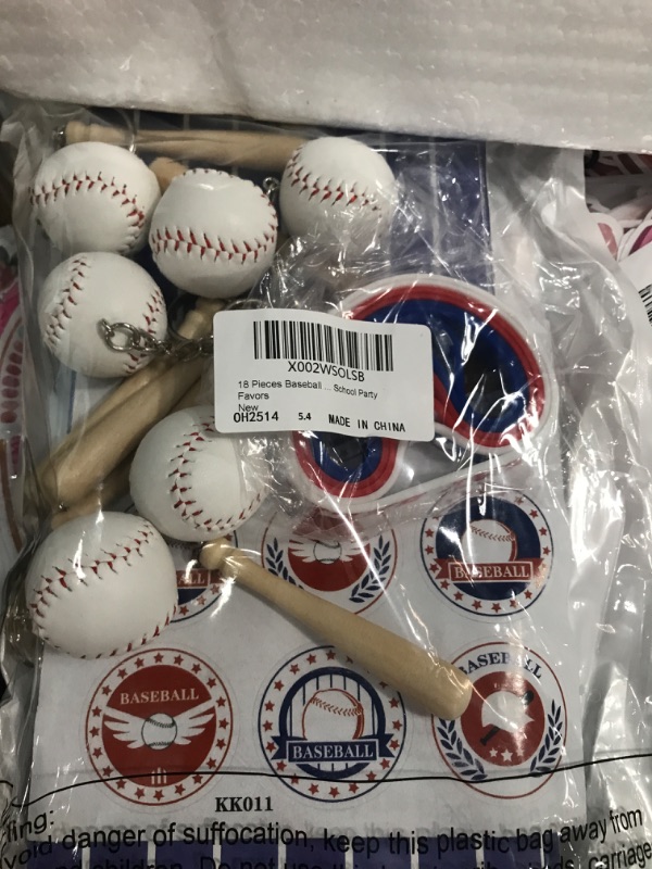 Photo 1 of 18-PC BASEBALL BRACELET KIT  