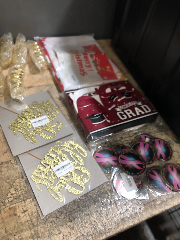 Photo 1 of 15 ITEMS*
DECORATIONS BUNDLE