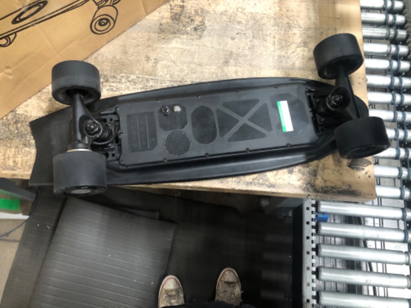 Photo 3 of **PARTS ONLY, NON-FUNCTIONAL** Electric Skateboard Electric Longboard with Remote Control Electric Skateboard ,450W Hub-Motor,18.6 MPH Top Speed,7.6 Miles Range