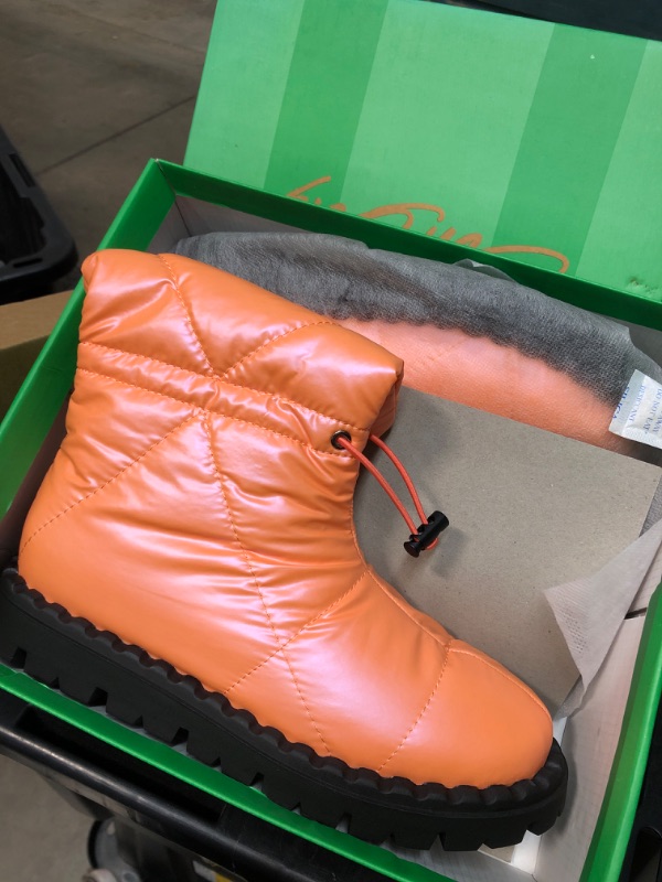 Photo 1 of sun gurg Women's Winter Snow Boot Quilted Down Platform SIZE 8 ORANGE 