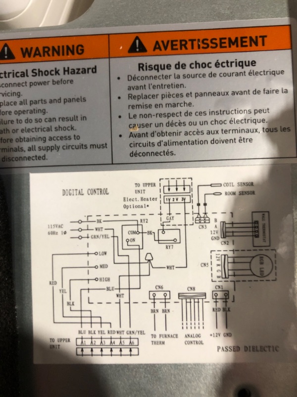 Photo 4 of * missing pieces and damage *
Furrion Chill RV AC Air Distribution Box for Electronic Control/Thermostat with LED Light - FACT12LA-PS