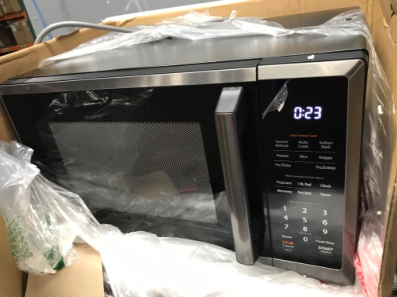 Photo 3 of **POWERS ON BUT DOES NOT HEAT**
TOSHIBA ML2-EM12EA(BS) Countertop Microwave Oven With Stylish Design As Kitchen Essentials, Smart Sensor, ECO Mode & Mute Function, 1.2 Cu Ft With 12.4" Turntable, 1100W, Black Stainless Steel 1.2 Cu. Ft.-Smart Sensor