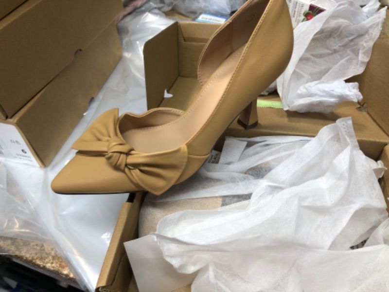 Photo 1 of COUTGO WOMENS POINTED CLOSED TOE PUMP LEATHER D'ORSAY BUSINESS SHOE BEIGE SIZE 6 
