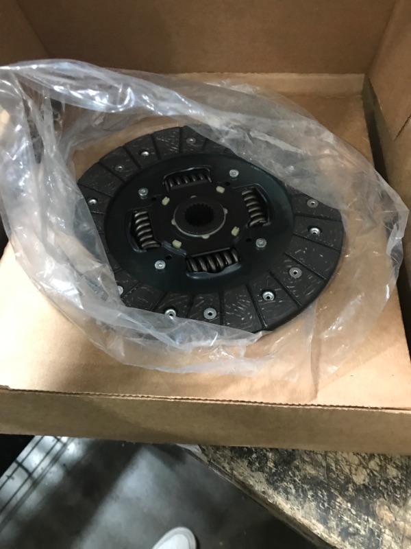 Photo 2 of Clutch Kit Compatible With Corolla Matrix MR2 Spyder Celica Pontiac Vibe Geo Prizm Base Gsi Lsi S Ce Le St Xr 1.6L L4 1.8L L4 GAS DOHC Naturally Aspirated (1ZZ-FE; 2ZZ-GE; 16-080)