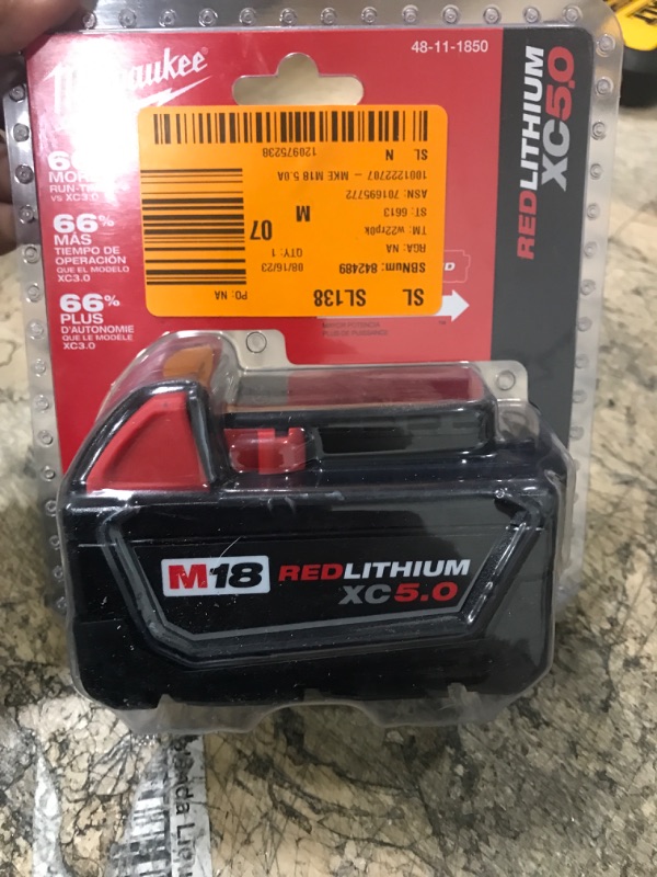 Photo 2 of Milwaukee 48-11-1850 M18 Redlithium 5.0Ah Bat Pack