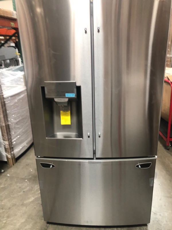 Photo 1 of LG 27.7-cu ft Smart French Door Refrigerator with Ice Maker (Fingerprint Resistant) ENERGY STAR