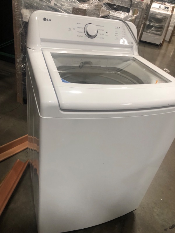 Photo 3 of LG 4.1-cu ft Agitator Top-Load Washer (White)