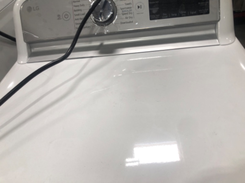 Photo 4 of LG TurboSteam 7.3-cu ft Steam Cycle Smart Electric Dryer (White) ENERGY STAR
Item #4980563

Model #DLEX7900WE