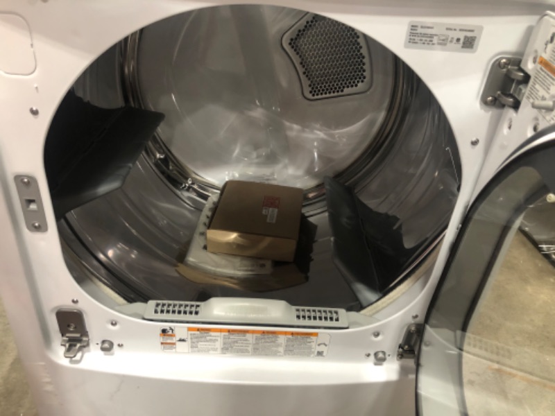 Photo 5 of LG TurboSteam 7.3-cu ft Steam Cycle Smart Electric Dryer (White) ENERGY STAR
Item #4980563

Model #DLEX7900WE