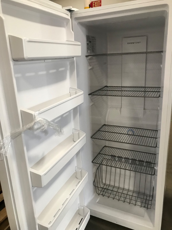 Photo 2 of Frigidaire Garage Ready 15.5-cu ft Frost-free Upright Freezer (White)