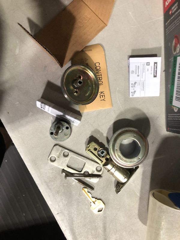 Photo 2 of ***SMARTKEY MISSING - OTHER PARTS LIKELY MISSING AS WELL***
Kwikset 98160-009 816 Key Control Single Cylinder Deadbolt featuring SmartKey in Satin Nickel