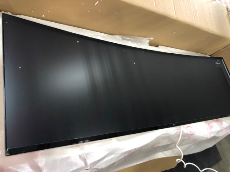 Photo 5 of **CRACKED ON ONE END STILL WORKS AND FUNCTIONS***LG 49WL95C-WY 32:9 UltraWide Monitor 49" Dual DQHD (5120 x 1440) Curved IPS Display, HDR10, USB Type-C with 85W PD, sRGB 99% Color Gamut, Height/Swivel/Tilt Adjustable Stand - Black and Silver
