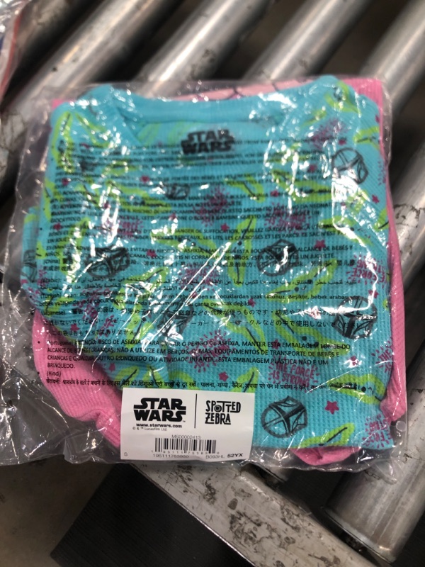 Photo 1 of **SET OF 2* Amazon Essentials Disney | Marvel | Star Wars | Frozen Girls and Toddlers' Long-Sleeve Thermal T-Shirts, Pack of 2 Small Pink/Green, Star Wars/Friendship