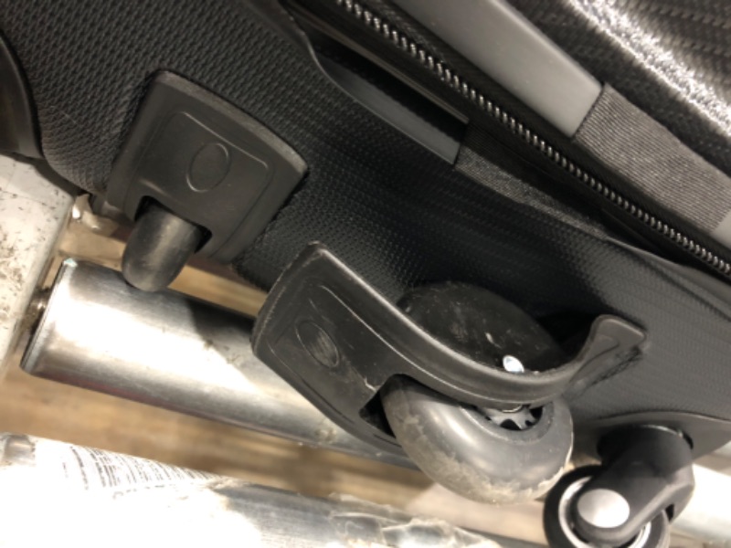 Photo 5 of ***DAMAGED - WHEELS BROKEN OFF - SEE PICTURES***
Samsonite Hard Case Golf Travel Bag with Wheels 54 x 16 x 19 inches