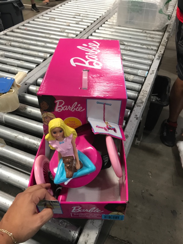 Photo 2 of Barbie 3D Scooter with 3 Wheels and Tilt to Turn