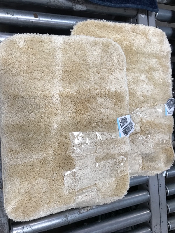 Photo 1 of 2PK BATH MATS  1'5X2FT