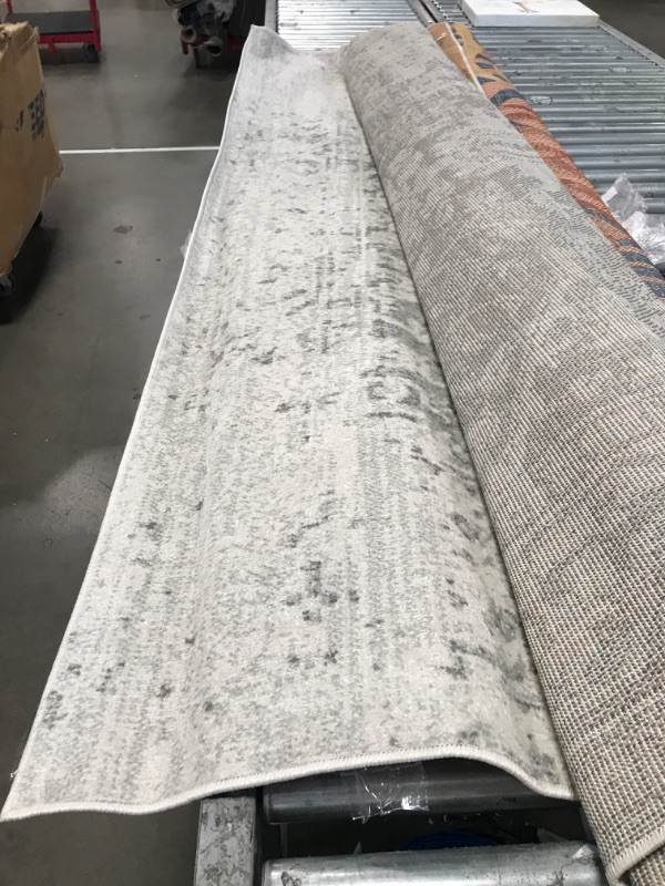 Photo 1 of 6X9FT GREY AREA RUG 