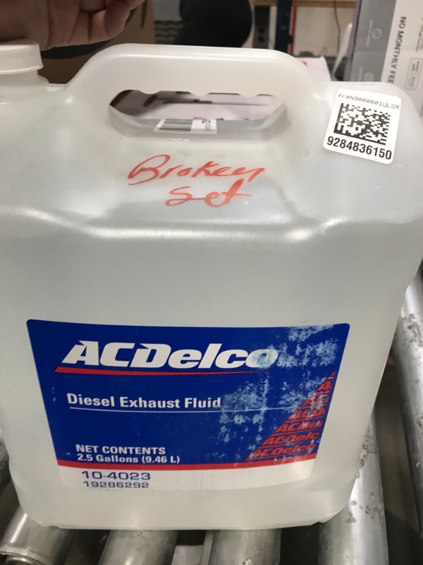 Photo 2 of ACDelco GM Original Equipment 10-4023 Diesel Exhaust Emissions Reduction (DEF) Fluid - 2.5 gal (Pack of 2)