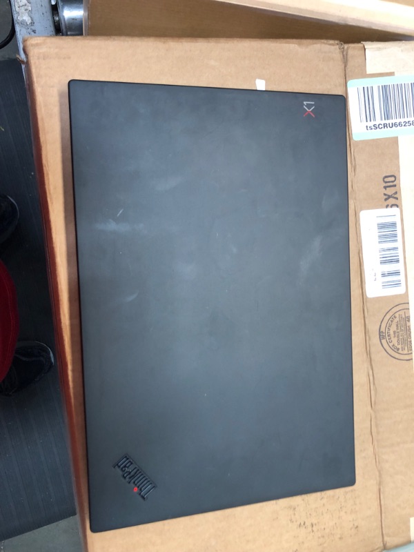 Photo 7 of Lenovo ThinkPad X1 Carbon (6th Gen) 14-inch FHD Laptop, Intel Quad Core i7-8650U, 16GB RAM, 512GB NVMe-PCIe SSD, Fingerprint Reader, Windows 10 Pro, Black 
