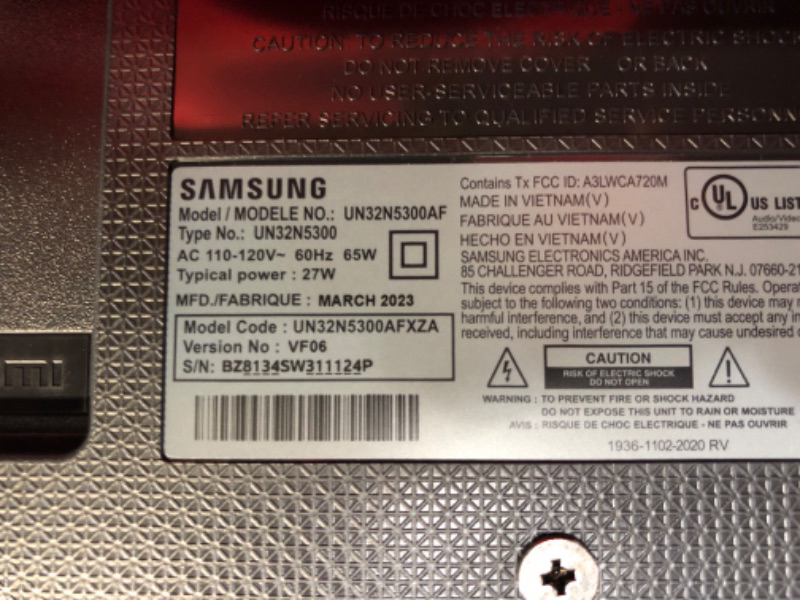Photo 1 of SAMSUNG 32-inch Class LED Smart FHD TV 1080P (UN32N5300AFXZA, 2018 Model)