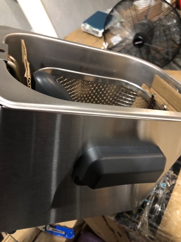 Photo 4 of [FOR PARTS, READ NOTES]
Breville BDF500XL Smart Fryer, Brushed Stainless Steel