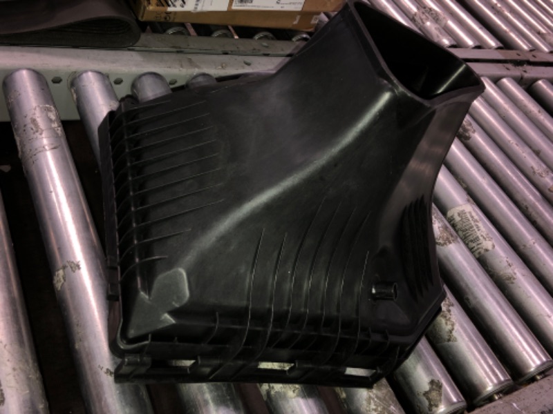 Photo 2 of *MISSING TUBE** 2019-2020 Dodge Challenger Engine Air Cleaner Box & Fresh Air Duct Tube New OEM
