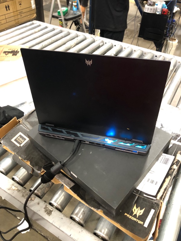 Photo 1 of Acer Predator Helios 16 Gaming Laptop | 13th Gen Intel Core i7-13700HX | NVIDIA GeForce RTX 4060 | 16" 2560 x 1600 165Hz G-SYNC Display | 16GB DDR5 | 1TB Gen 4 SSD | Killer Wi-Fi 6E | PH16-71-74UU
