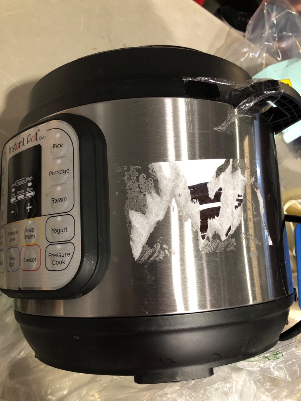 Photo 3 of * used * minor damage * see images *
Instant Pot Duo 7-in-1 Electric Pressure Cooker, Slow Cooker, Rice Cooker, Steamer, Sauté