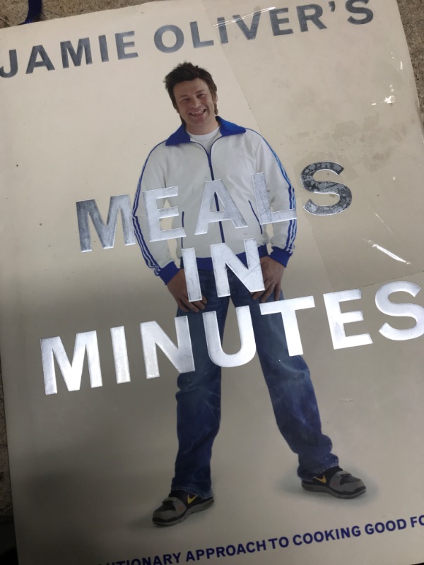 Photo 2 of [READ NOTES]
Jamie Oliver's Meals in Minutes: A Revolutionary Approach to Cooking Good Food Fast