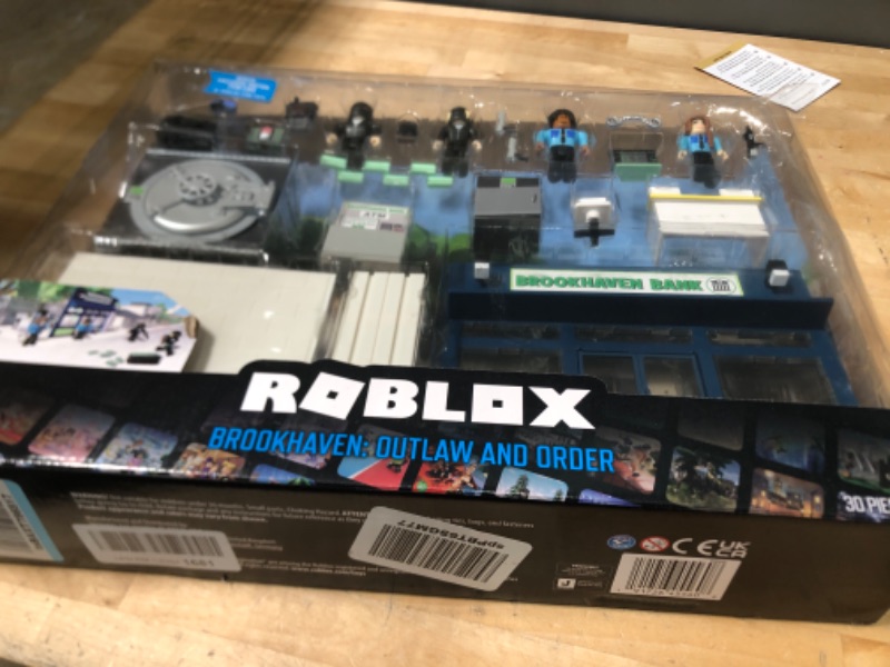 Photo 2 of ***PRE-OPENED*** Roblox Action Collection - Brookhaven: Outlaw and Order Deluxe Playset [Includes Exclusive Virtual Item]