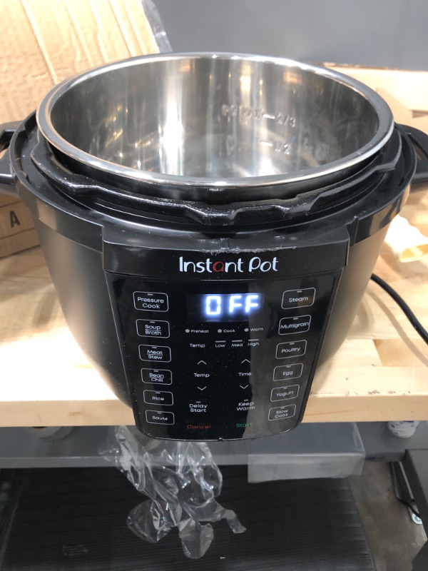 Photo 2 of ***SEE NOTES***
Instant Pot Duo V6 7-in-1 Electric Multi-Cooker, 6 Quart