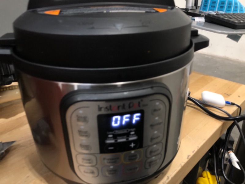 Photo 3 of ***POWERS ON*** Instant Pot Duo Mini 3-Quart Multi-Use Pressure Cooker