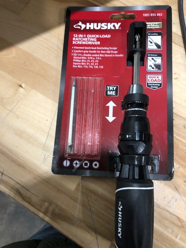 Photo 1 of 12 in 1 Quick Load Ratcheting Screwdriver
