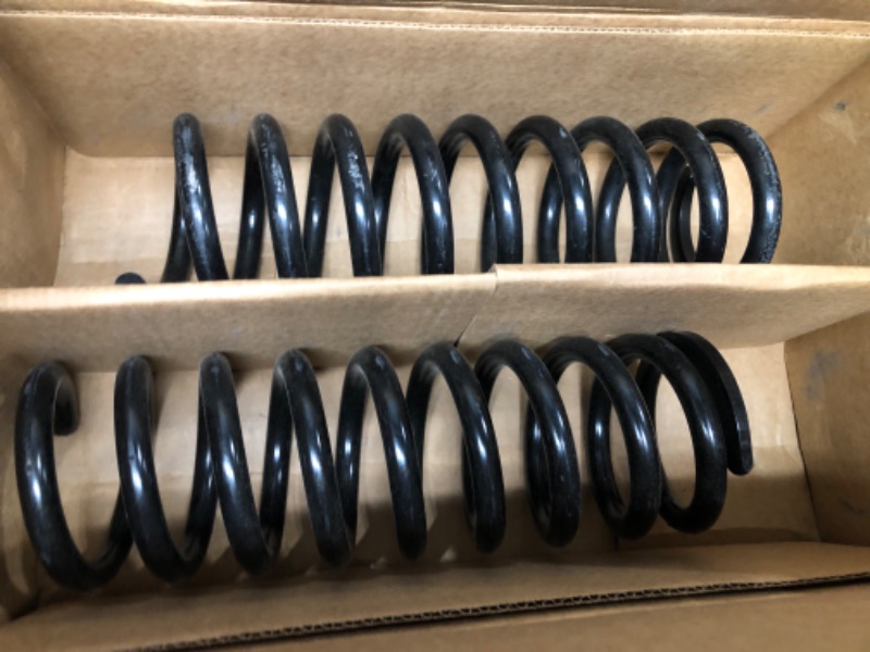 Photo 2 of MOOG 8594 Coil Spring Set