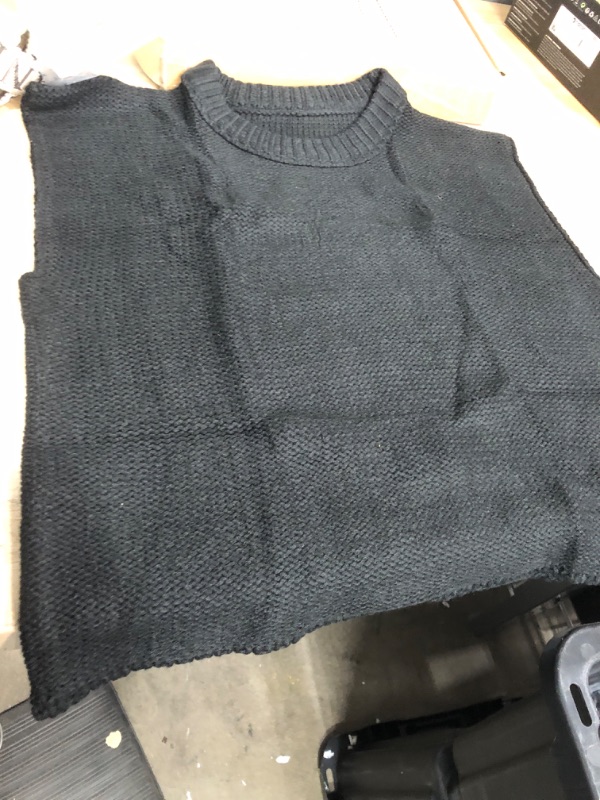 Photo 1 of CROPPED SLEEVELESS SWEATER