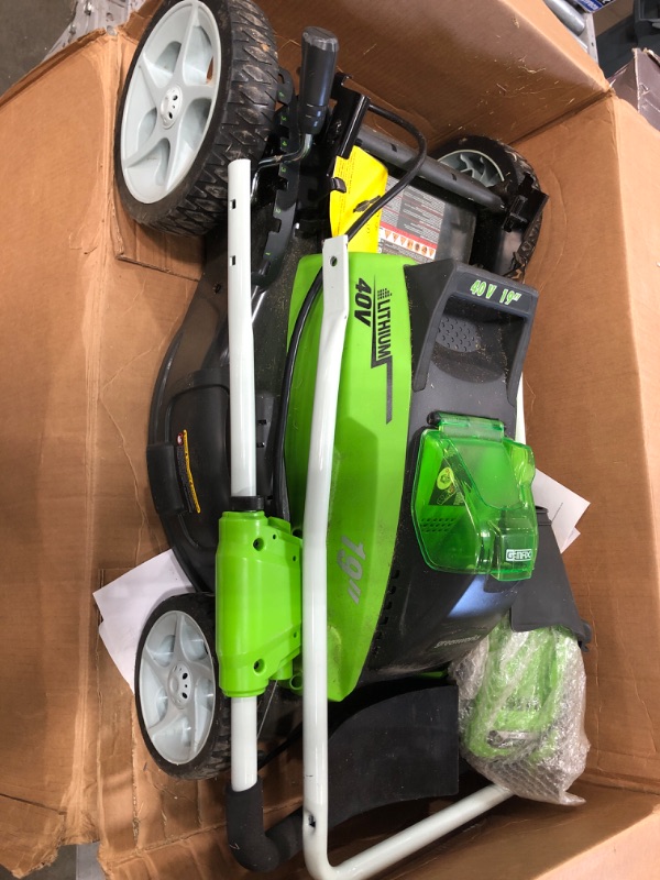 Photo 2 of Greenworks 40V 19-Inch Cordless (3-In-1) Push Lawn Mower, 4.0Ah + 2.0Ah Battery and Charger Included 25223