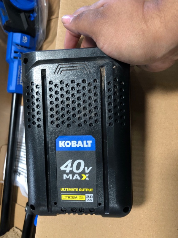 Photo 3 of *USED* Kobalt Gen4 40-volt 10-in Cordless Electric Pole Saw 2 Ah (Battery & Charger Included)