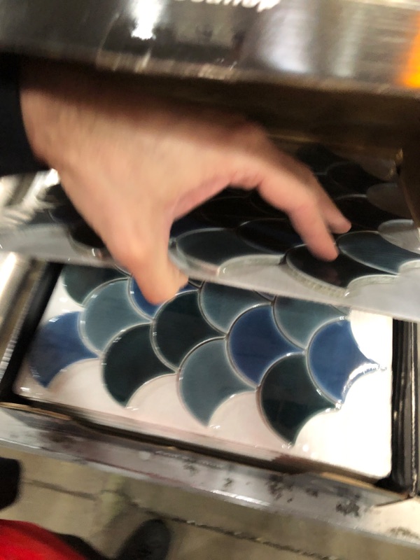 Photo 1 of 13"x10" BlueAzul ScallopGlossy Wall Tile 10 PC/9.1 Sq-Ft/Box