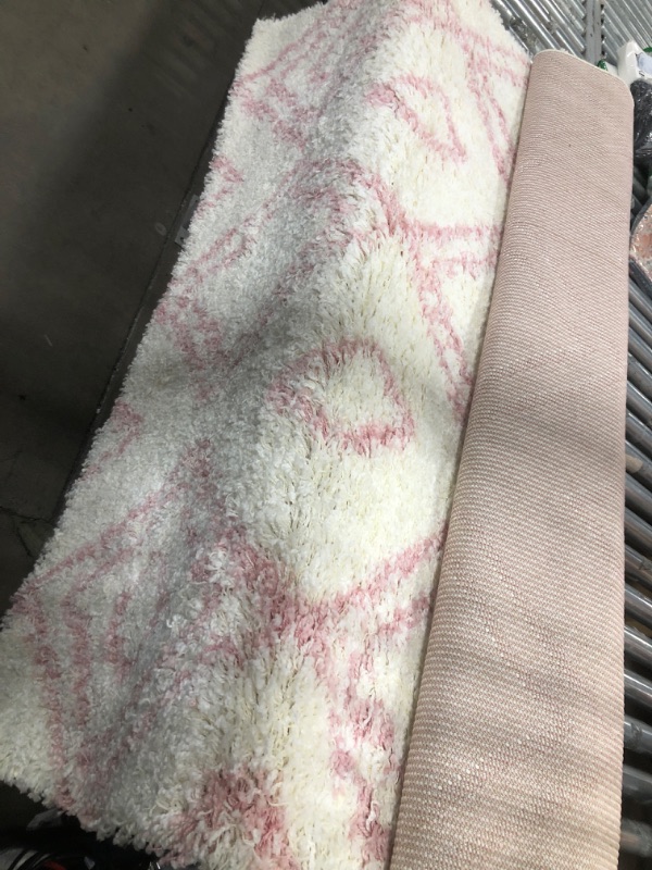 Photo 1 of 160 x 228 White Area Rug with Pink Design