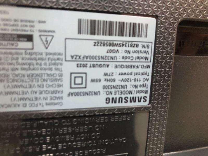 Photo 1 of SAMSUNG 32-inch Class LED Smart FHD TV 1080P (UN32N5300AFXZA, 2018 Model)
