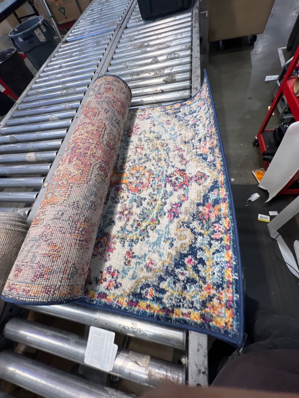 Photo 1 of 3ft area rug 