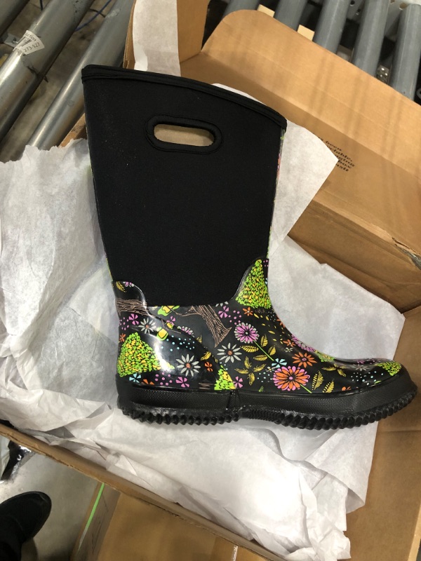 Photo 1 of SIZE 9 WTW Women's Rubber Rain Boots - Waterproof Insulated Neoprene Garden Muck, Flowers & Black Design 