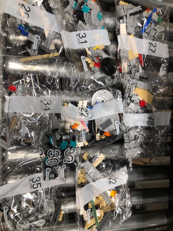 Photo 9 of ***USED - MISSING PARTS - SEE NOTES***
LEGO Star Wars The Razor Crest 75331 Building Set for Adults (6,186 Pieces)