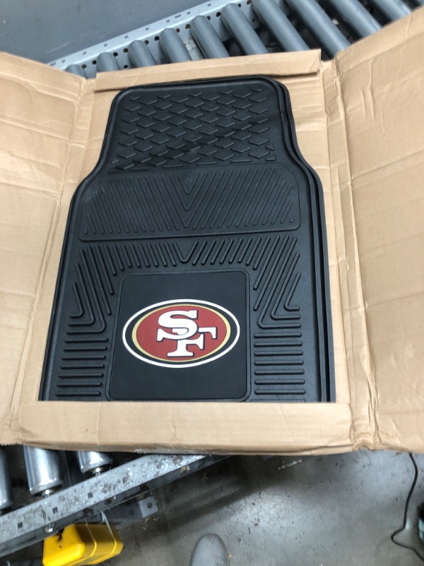 Photo 2 of ***READ NOTES***FANMATS 8902 San Francisco 49ers 2-Piece Heavy Duty Vinyl  18"x27"