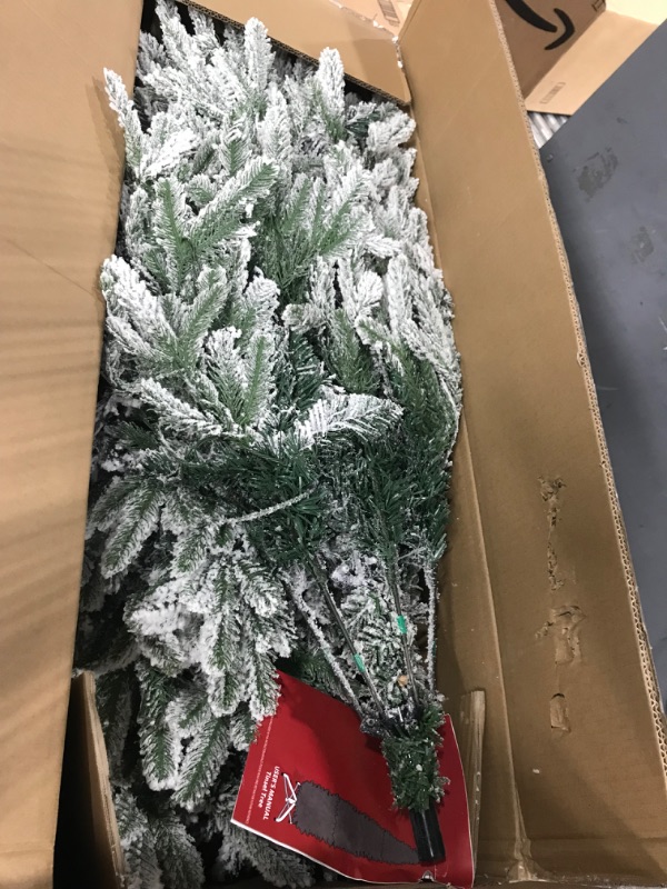 Photo 1 of [ Very Thick & Realistic Feel ] 6 Ft Pre-lit Snow Flocked Artificial Full Christmas Tree,965 PE & PVC Branch Tips,340 Warm White Lights,Heavily Flocked,Metal Stand UL Plug Hinged Xmas Tree Decor 6 feet