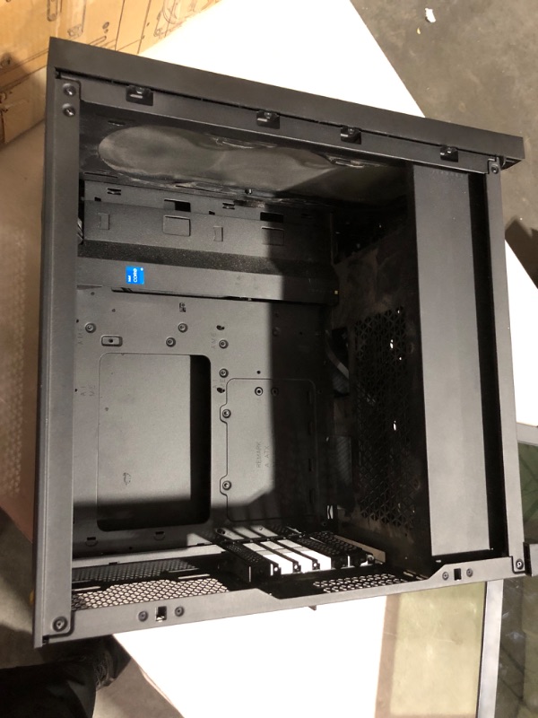 Photo 4 of ***CASE ONLY - NO FANS - SEE COMMENTS - MAJOR DAMAGE***
Corsair iCUE 4000X RGB Mid-Tower ATX PC Case - Black