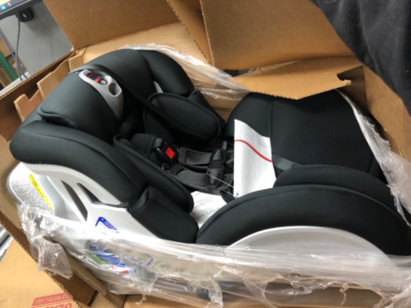 Photo 2 of Britax Boulevard ClickTight Convertible Car Seat