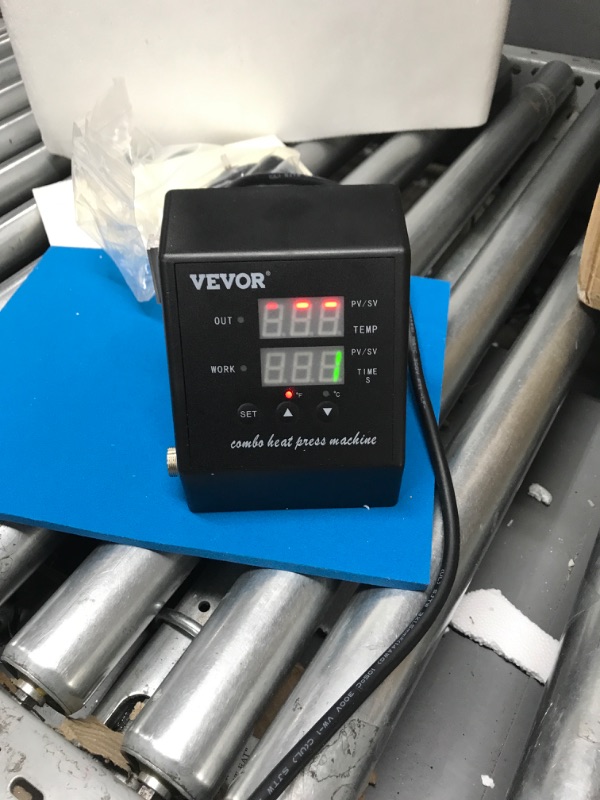 Photo 3 of 
************UNKNOWN IF COMPLDETE*******
VEVOR Heat Press, 12x10in Heat Press Machine, Clamshell Sublimation Transfer Printer Fast Heat-up, Digital Precise Temperature Control, Vinyl Heat Press for T-Shirts Bags Garments Mats Puzzles, 650W
Visit the VEVOR