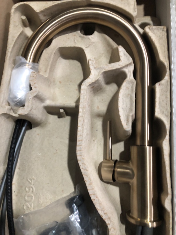 Photo 4 of * used * see all images *
DELTA Trinsic Pull Down Kitchen Faucet with Pull Down Sprayer, Kitchen Sink Faucet with Kitchen 