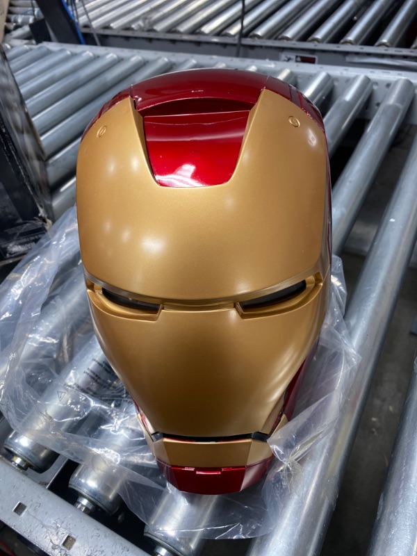 Photo 2 of Avengers Marvel Legends Iron Man Electronic Helmet - Multicolor Characters